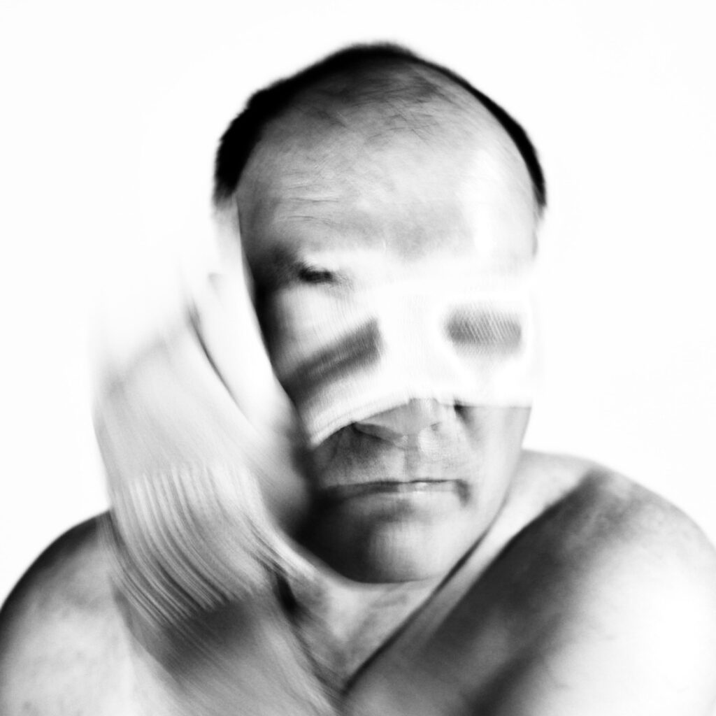 Aufruf zur Teilnahme am Fotoprojekt „The Torture Never Stops“ 2 Foto des Fotoprojekts The Torture Never Stops von Michael Frank