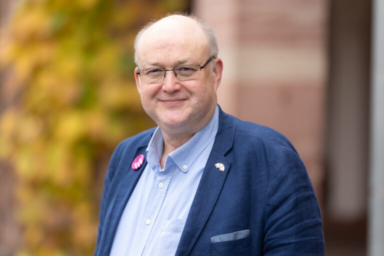 Vorstandsvorsitzender Jürgen Leuther legt sein Amt nieder 
